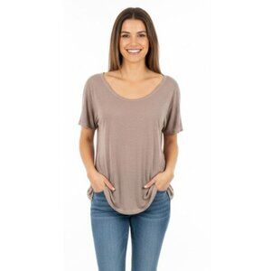Aritzia Wilfred Free light brown short sleeves athletic t-shirt Small